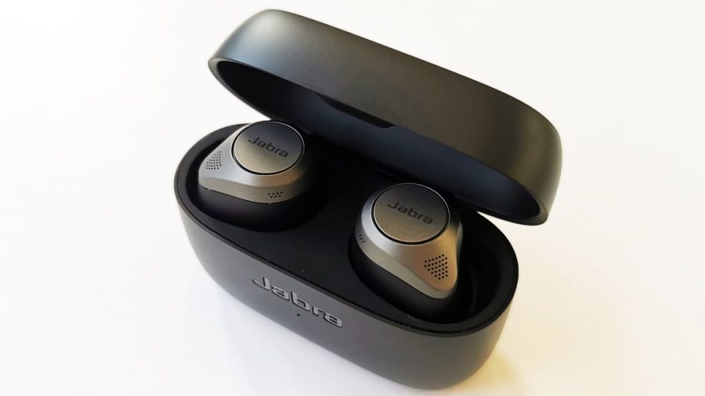 In-Depth Analysis: Jabra Earbuds Review for Audio Enthusiasts插图4